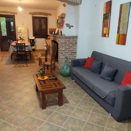 Casa Di Stefano Villa Villamassargia Kültér fotó